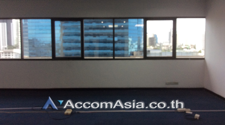  1  Studio Office Space for rent and sale in Sukhumvit ,Bangkok BTS Ekkamai at Sorachai Building AA21856
