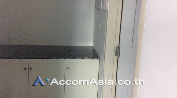 unit Studio  Office space For Rent & Sale in Sukhumvit, Bangkok  near BTS Ekkamai (AA21856)