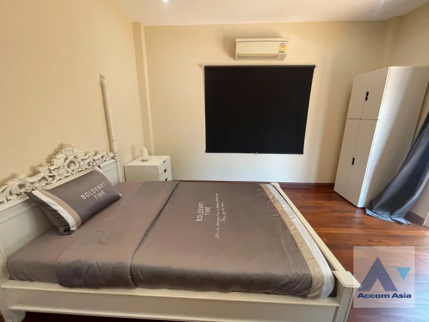 18  5 br House For Rent in Sukhumvit ,Bangkok BTS On Nut at House  in Compound AA21893