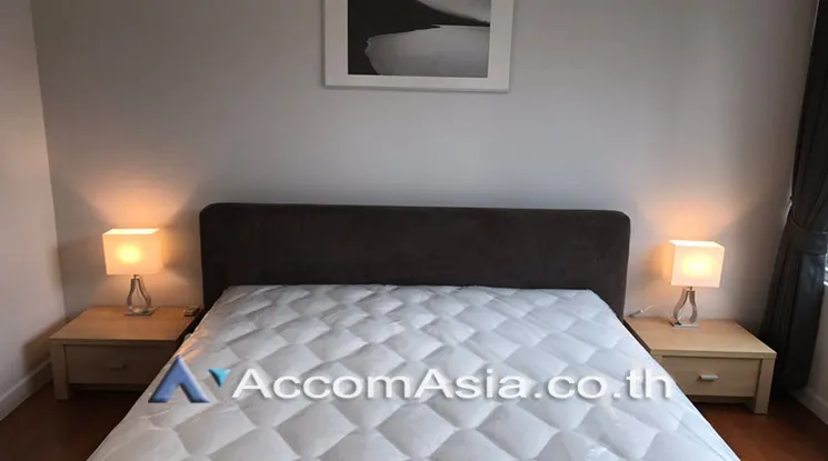unit 2 Bedrooms  Condominium For Rent in Ploenchit, Bangkok  near BTS Ploenchit (AA21917)