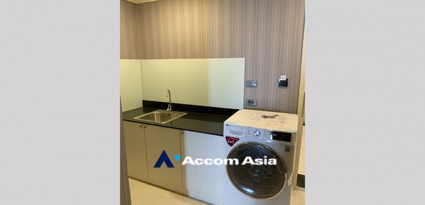  1  1 br Condominium For Rent in Silom ,Bangkok BTS Surasak at Nusa State Tower AA21964