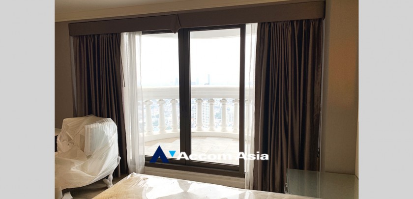9  1 br Condominium For Rent in Silom ,Bangkok BTS Surasak at Nusa State Tower AA21966