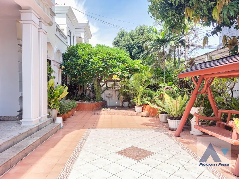  1  4 br House For Rent in Sukhumvit ,Bangkok BTS Thong Lo at Sukhumvit Villa AA21991