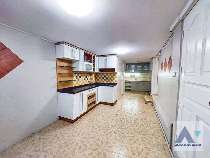 11  4 br House For Rent in Sukhumvit ,Bangkok BTS Thong Lo at Sukhumvit Villa AA21991