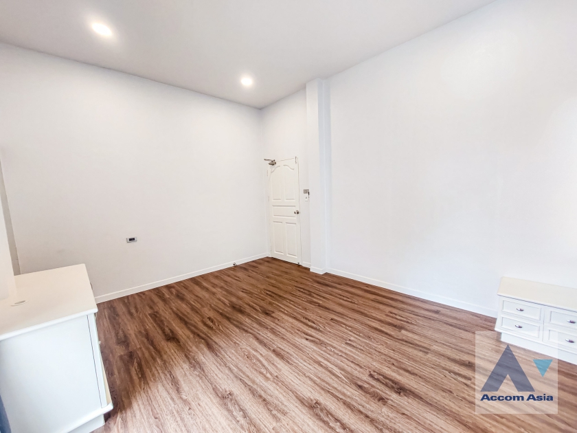 22  4 br House For Rent in Sukhumvit ,Bangkok BTS Thong Lo at Sukhumvit Villa AA21991