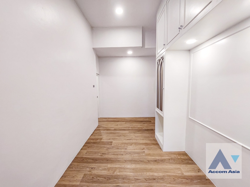 27  4 br House For Rent in Sukhumvit ,Bangkok BTS Thong Lo at Sukhumvit Villa AA21991