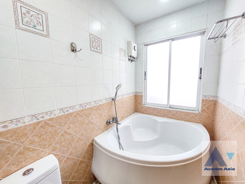 30  4 br House For Rent in Sukhumvit ,Bangkok BTS Thong Lo at Sukhumvit Villa AA21991