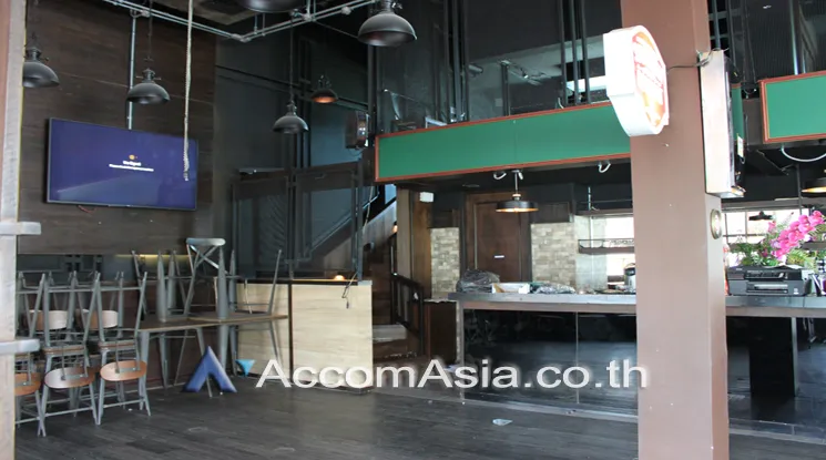 4  Retail / Showroom For Rent in Sukhumvit ,Bangkok MRT Phetchaburi - BTS Phrom Phong at Taka Town AA21993