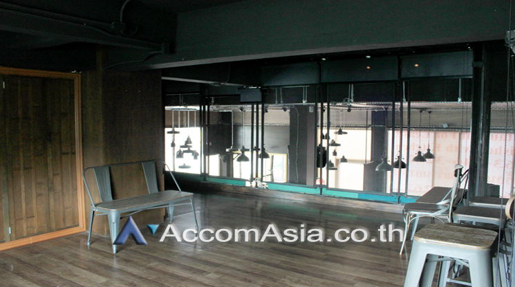 5  Retail / Showroom For Rent in Sukhumvit ,Bangkok MRT Phetchaburi - BTS Phrom Phong at Taka Town AA21993