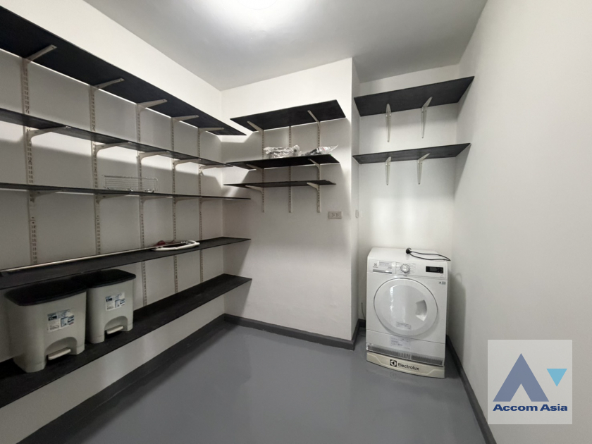 15  3 br Condominium For Rent in Sukhumvit ,Bangkok BTS Phrom Phong at Royal Castle Sukhumvit 39 AA22011