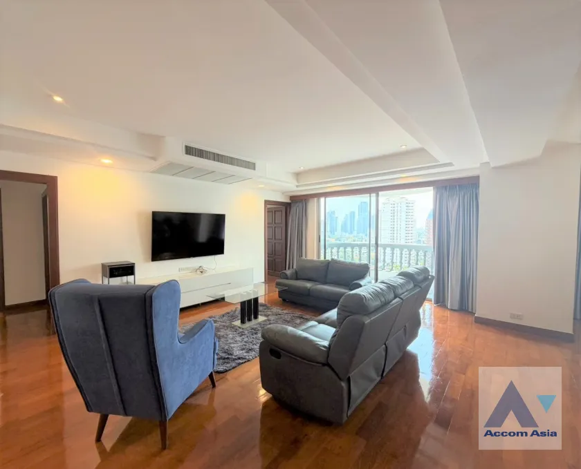 unit 3 Bedrooms  Condominium For Rent in Sukhumvit, Bangkok  near BTS Phrom Phong (AA22011)