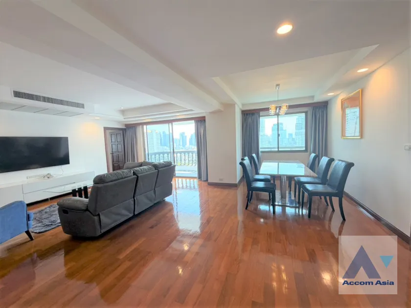 unit 3 Bedrooms  Condominium For Rent in Sukhumvit, Bangkok  near BTS Phrom Phong (AA22011)