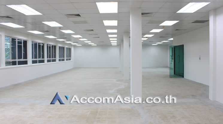  2  Office Space For Rent in Sathorn ,Bangkok BTS Surasak at Bhiraj Tower At Sathorn AA22066