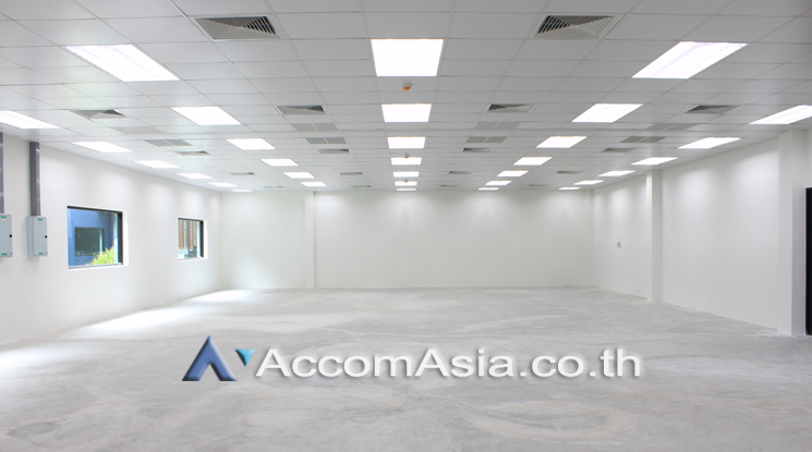  2  Office Space For Rent in Sathorn ,Bangkok BTS Surasak at Bhiraj Tower At Sathorn AA22070