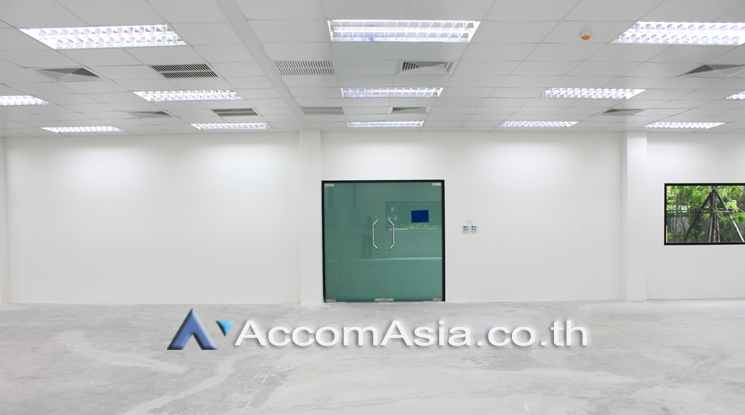  1  Office Space For Rent in Sathorn ,Bangkok BTS Surasak at Bhiraj Tower At Sathorn AA22070