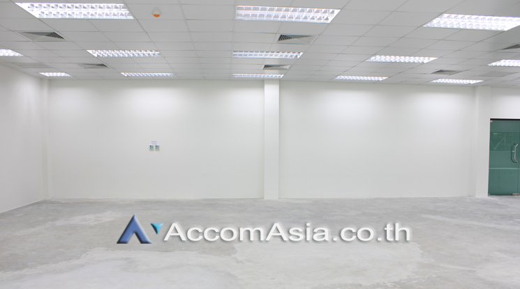  1  Office Space For Rent in Sathorn ,Bangkok BTS Surasak at Bhiraj Tower At Sathorn AA22071