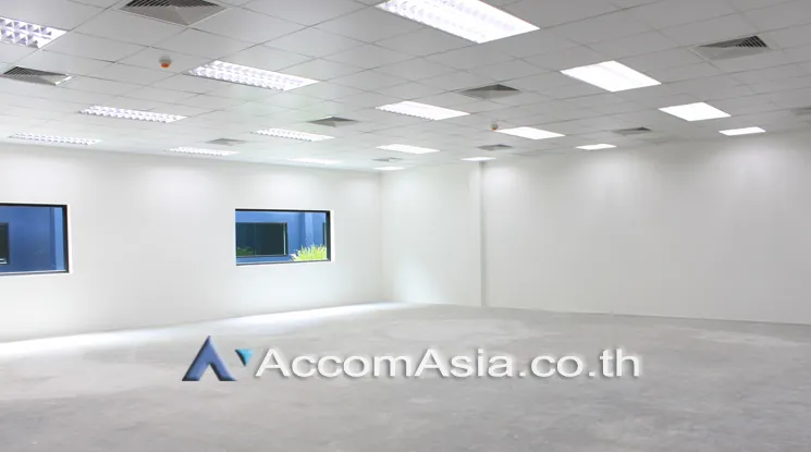 unit Office space For Rent in Sathorn, Bangkok  near BTS Surasak (AA22073)