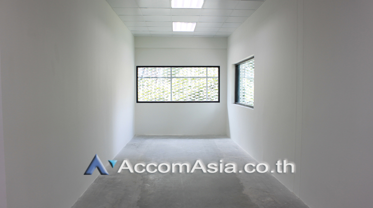  2  Office Space For Rent in Sathorn ,Bangkok BTS Surasak at Bhiraj Tower At Sathorn AA22075