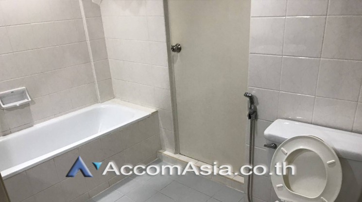  1  2 br Apartment for rent and sale in Sukhumvit ,Bangkok BTS Asok - MRT Phetchaburi at Greenery garden and privacy AA22081