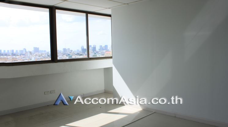 4  Office Space For Rent in Ratchadaphisek ,Bangkok MRT Thailand Cultural Center at Amornphan 205 AA22097