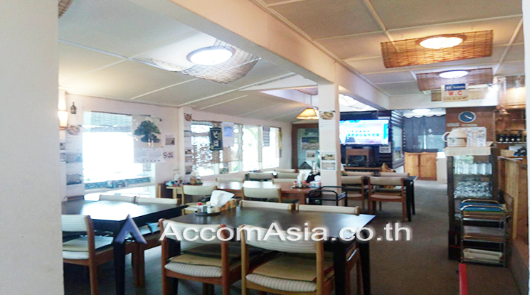 4  3 br House For Rent in Sukhumvit ,Bangkok BTS Phrom Phong AA22108