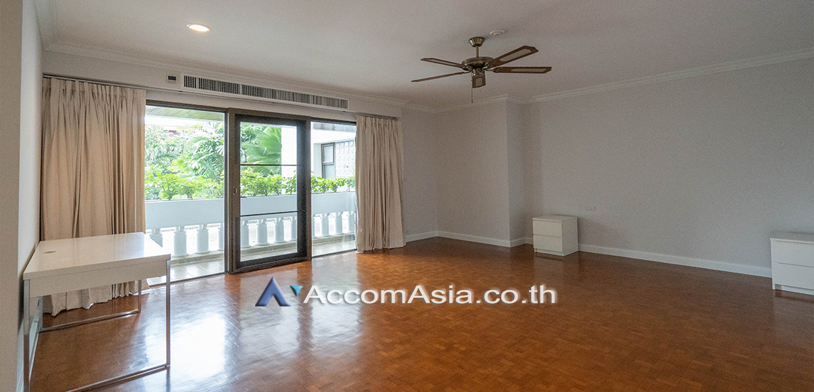 7  4 br Apartment For Rent in Sathorn ,Bangkok BTS Chong Nonsi at Kid Friendly Place Short Walk to Nang Linchi Road 10320