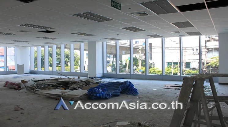 unit Office space For Rent in Sukhumvit, Bangkok  near BTS Phra khanong (AA22236)