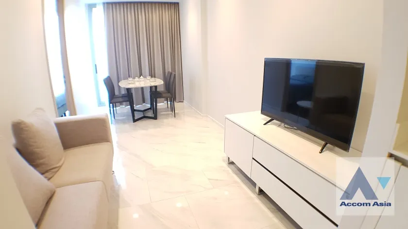 unitHYDE Sukhumvit 11 Condominium