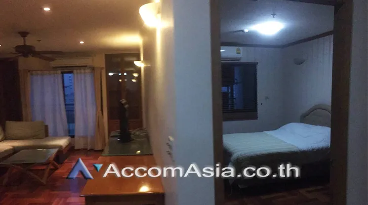 unit 2 Bedrooms  Condominium For Sale in Sukhumvit, Bangkok  near BTS Nana (AA22271)