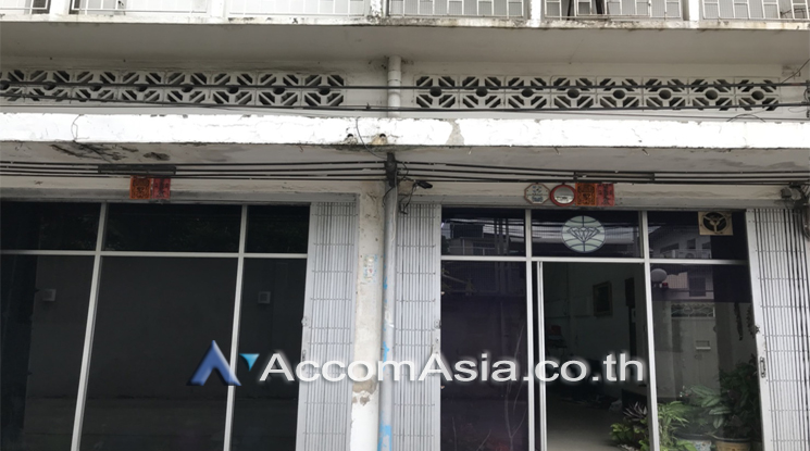 2  Shophouse For Sale in Sukhumvit ,Bangkok BTS Thong Lo AA22275