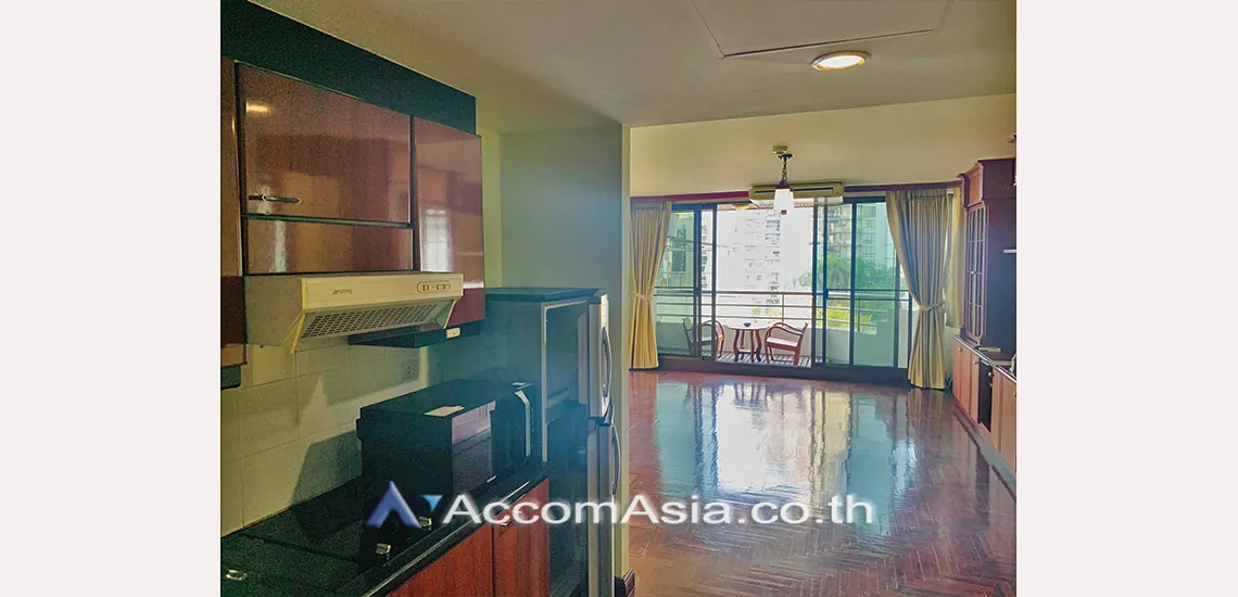 Lake Avenue Condominium  1 Bedroom for Sale BTS Asok in Sukhumvit Bangkok