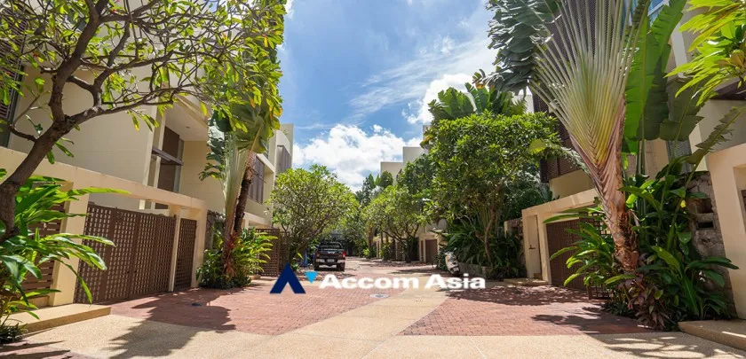  1  3 br Townhouse for rent and sale in Sathorn ,Bangkok  at The Lofts 110316