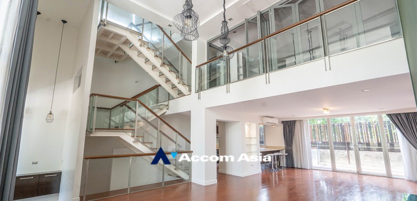 4  3 br Townhouse for rent and sale in Sathorn ,Bangkok BTS Chong Nonsi - MRT Khlong Toei at The Loft 110316