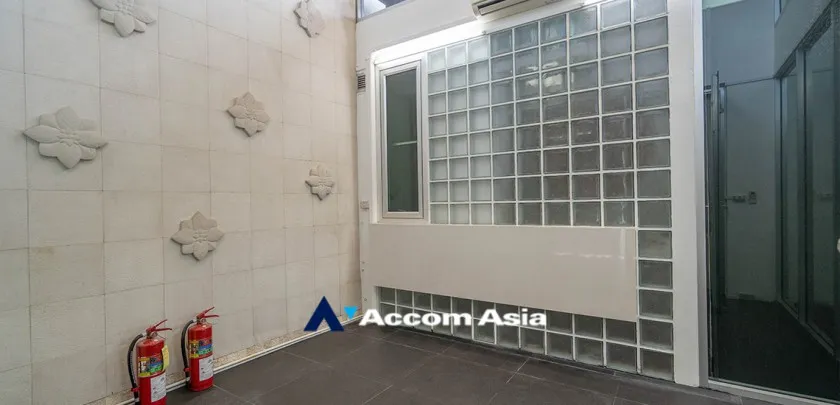 12  3 br Townhouse for rent and sale in Sathorn ,Bangkok  at The Lofts 110316