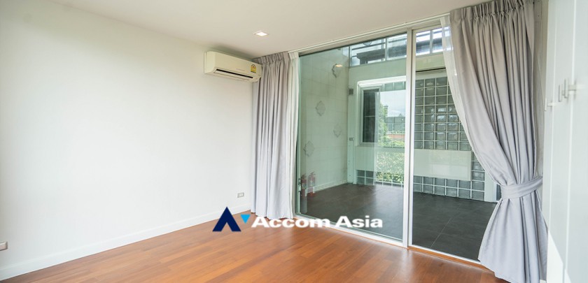 13  3 br Townhouse for rent and sale in Sathorn ,Bangkok BTS Chong Nonsi - MRT Khlong Toei at The Loft 110316