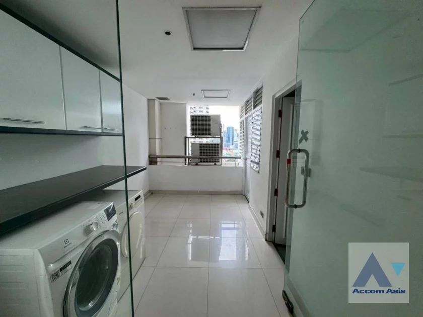 29  3 br Condominium For Rent in Sukhumvit ,Bangkok BTS Nana at Kallista Mansion AA22403