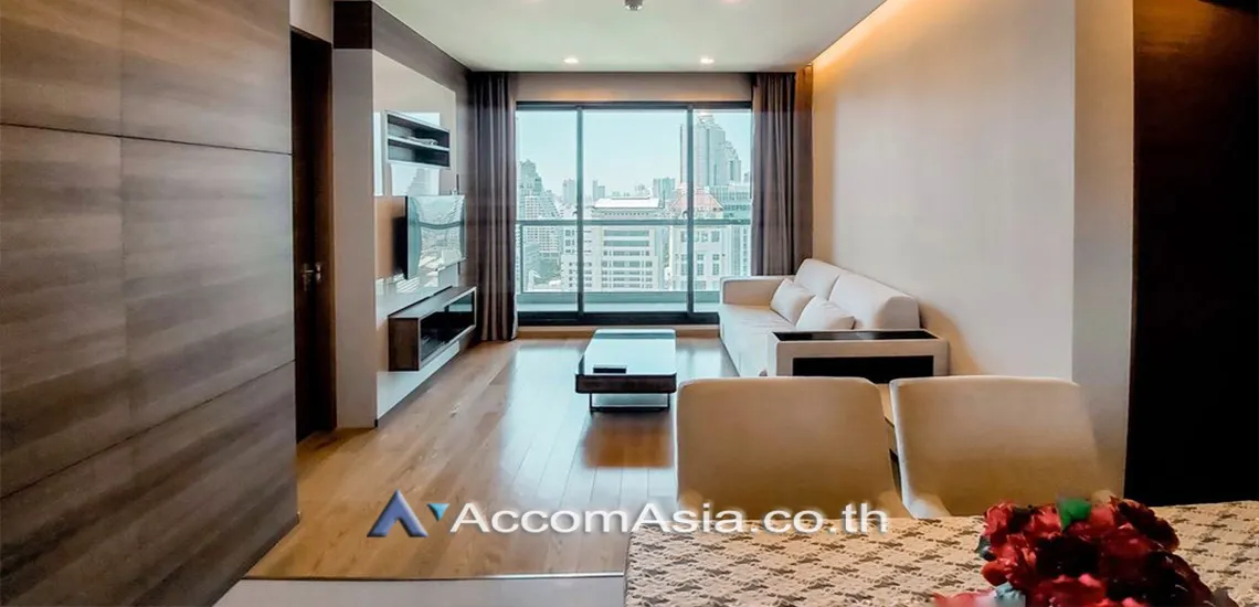 unit 2 Bedrooms  Condominium For Rent in Silom, Bangkok  near BTS Chong Nonsi (AA22412)