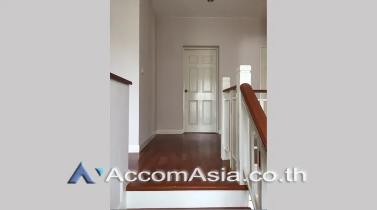 unit 3 Bedrooms  House For Rent in Samutprakan, Samutprakan  (AA22427)