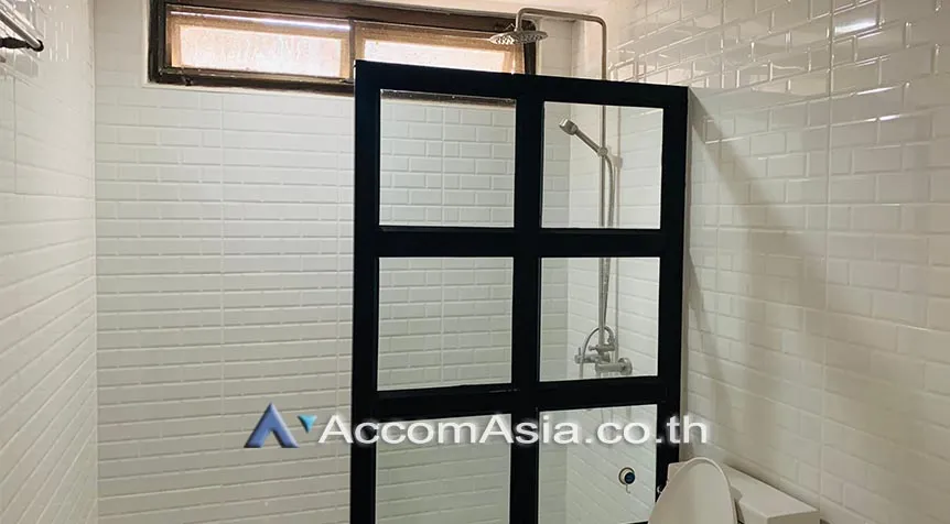  1  3 br Condominium For Rent in Sukhumvit ,Bangkok BTS Asok at Windsor Tower AA22433