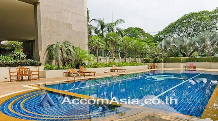  Somkid Gardens Condominium  2 Bedroom for Rent BTS Chitlom in Ploenchit Bangkok
