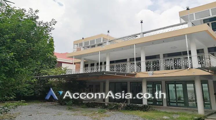  2  9 br House For Rent in Sathorn ,Bangkok BRT Technic Krungthep AA22516