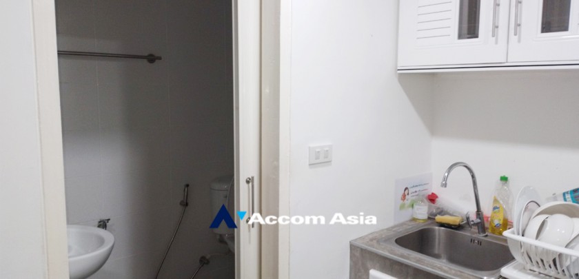 6  Office Space For Sale in Silom ,Bangkok BTS Chong Nonsi at ITF Tower AA22523