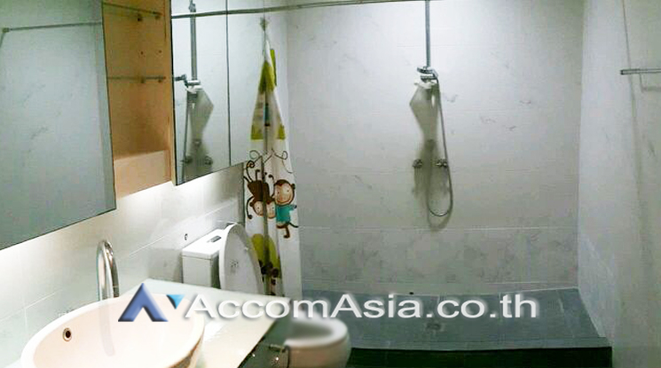 6  1 br Condominium for rent and sale in Silom ,Bangkok BTS Sala Daeng - MRT Silom at The Legend Saladaeng AA22576