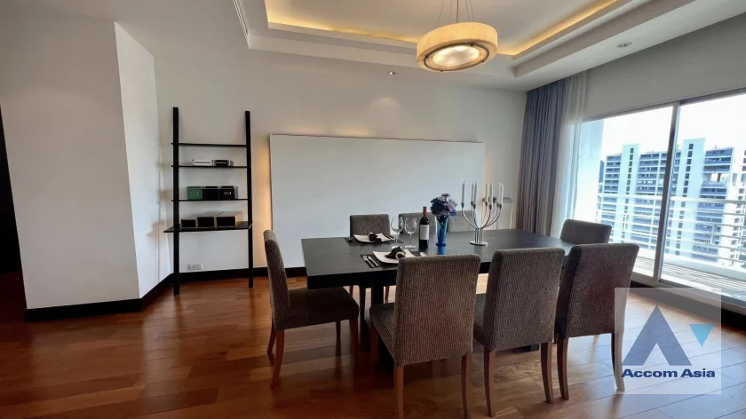 5  4 br Apartment For Rent in Ploenchit ,Bangkok BTS Ploenchit at Elegance and Traditional Luxury AA22596