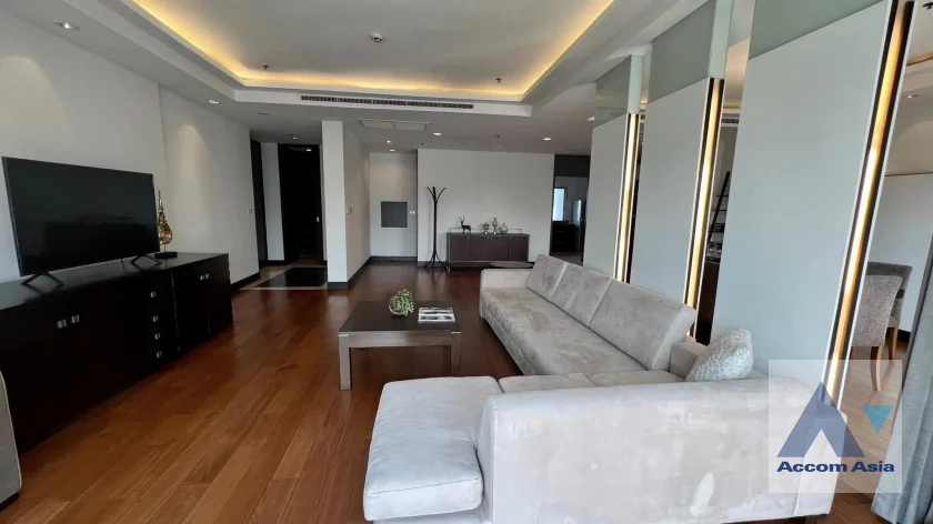 4  4 br Apartment For Rent in Ploenchit ,Bangkok BTS Ploenchit at Elegance and Traditional Luxury AA22596