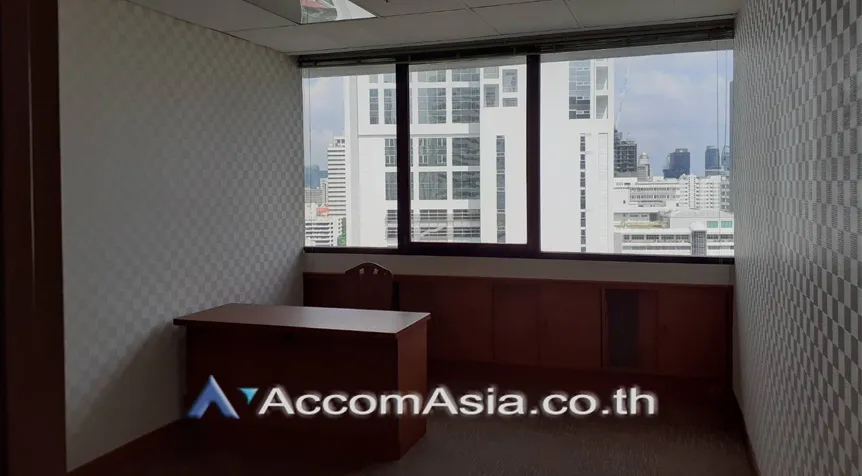 unit Office space For Rent & Sale in Silom, Bangkok  near BTS Sala Daeng - MRT Silom (AA22645)