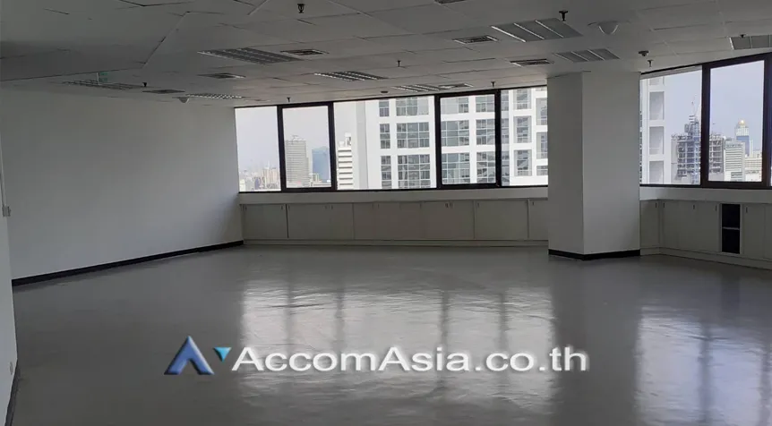 unit Office space For Rent in Silom, Bangkok  near MRT Silom - BTS Sala Daeng (AA22646)