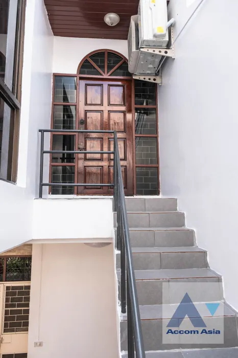 14  3 br Townhouse For Rent in Sukhumvit ,Bangkok BTS Phra khanong AA22720
