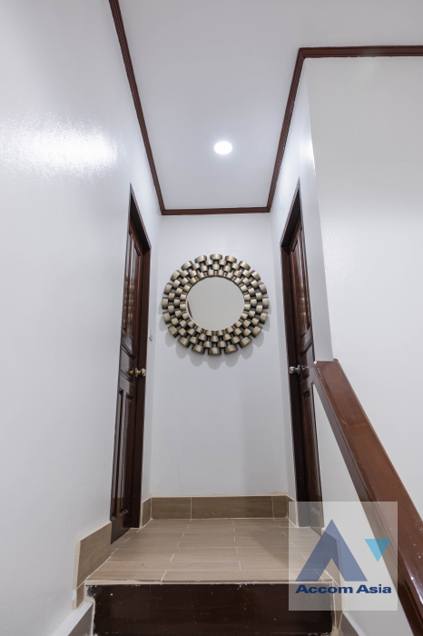 12  3 br Townhouse For Rent in Sukhumvit ,Bangkok BTS Phra khanong AA22720