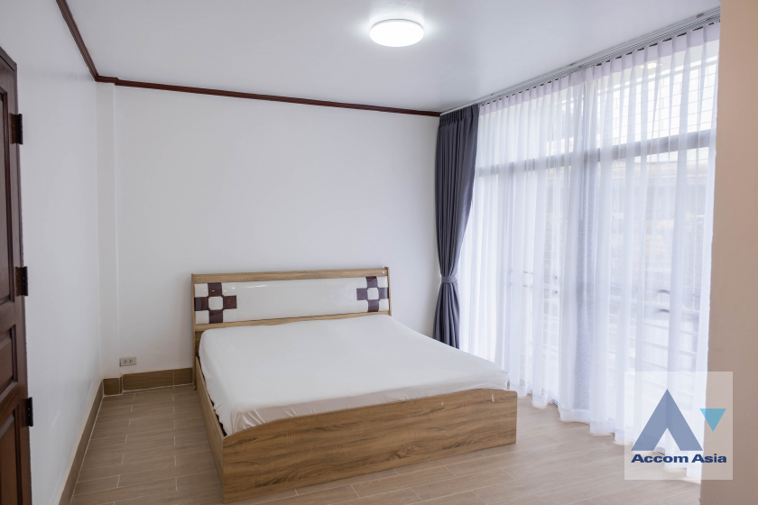 13  3 br Townhouse For Rent in Sukhumvit ,Bangkok BTS Phra khanong AA22720